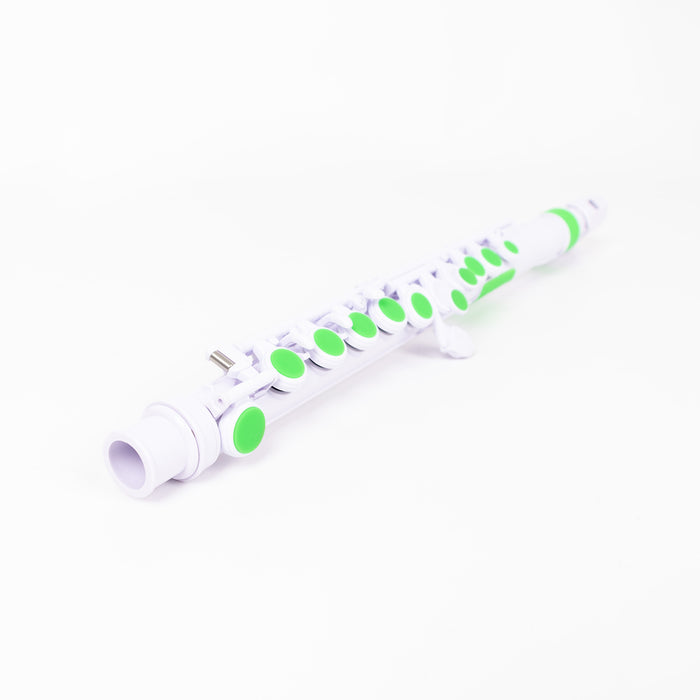 NUVO jFlute 2.0 Outfit - White with Green Trim